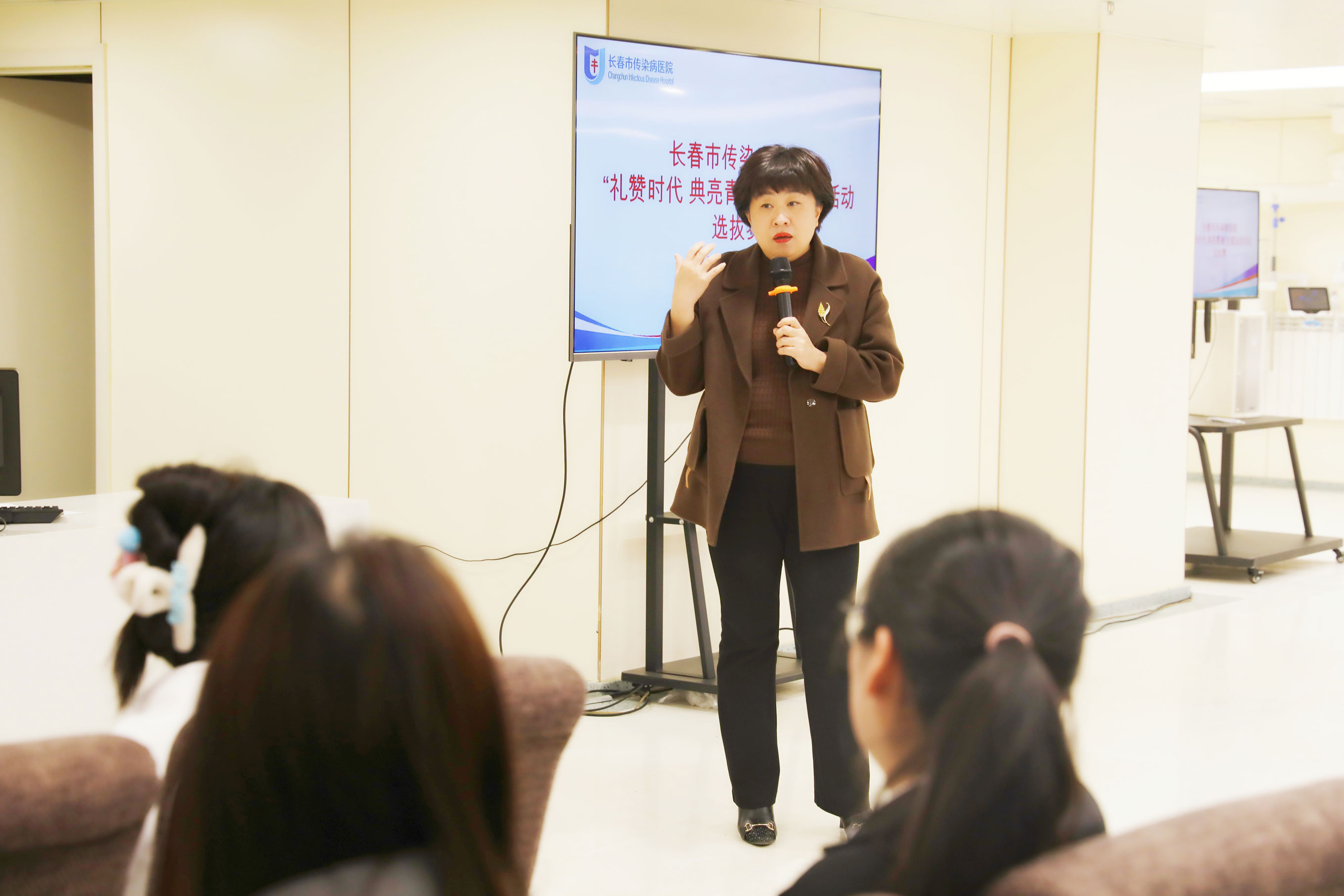 0陈书记-点评_副本.jpg 0陈书记-点评_副本.jpg